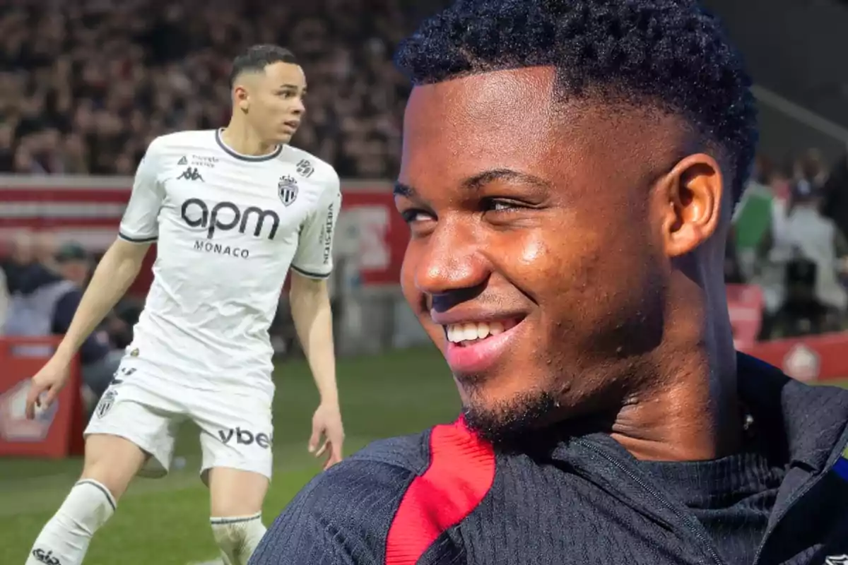 Un futbolista amb uniforme blanc al camp i un primer pla d’un altre jugador somrient
