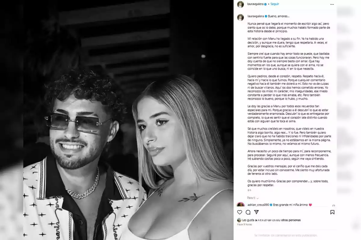 Una parella jove, que són la Laura Galera i en Manu, posa somrient per a una foto en blanc i negre, mentre al costat dret apareix un text llarg escrit en una xarxa social. Una parella jove, que són la Laura Galera i en Manu, posa somrient per a una foto en blanc i negre, mentre al costat dret apareix un text llarg escrit en una xarxa social.