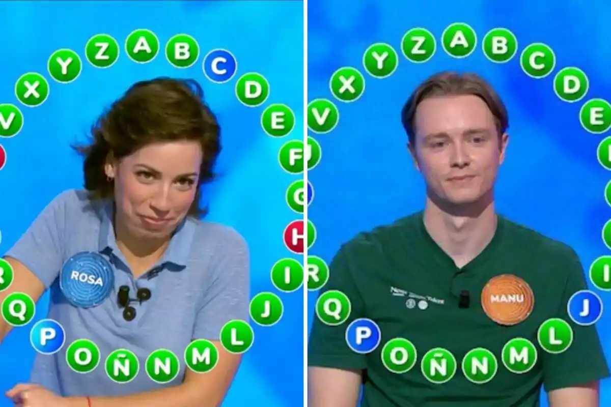 La Rosa i en Manu participen a la prova final d’un concurs de televisió de preguntes i respostes amb lletres de l’abecedari envoltant-los a la pantalla. La Rosa i en Manu participen a la prova final d’un concurs de televisió de preguntes i respostes amb lletres de l’abecedari envoltant-los a la pantalla.