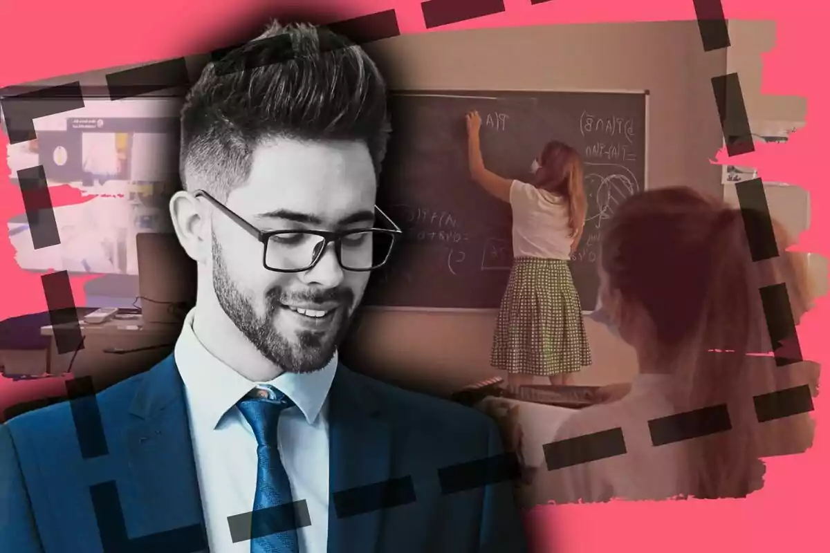 Un home jove amb ulleres i vestit somriu en primer pla mentre al fons una dona escriu en una pissarra en una aula i una altra persona l'observa.