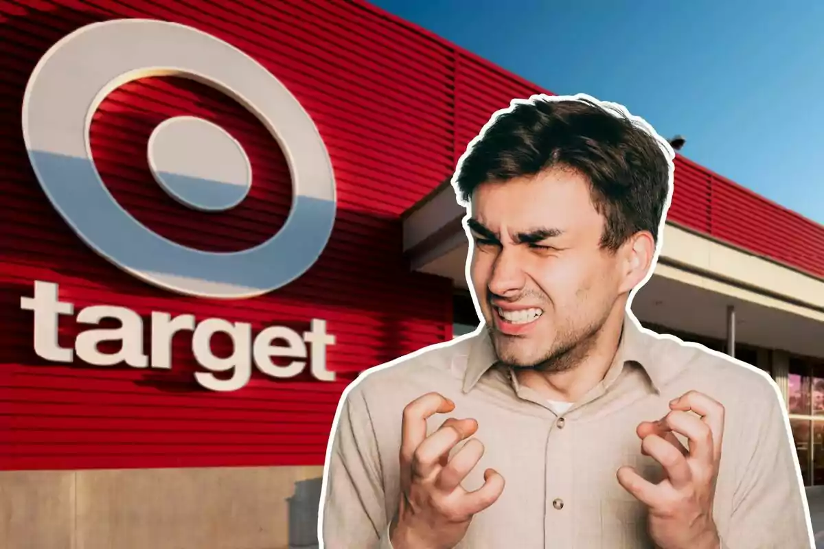 Hombre con expresión de frustración frente a una tienda Target