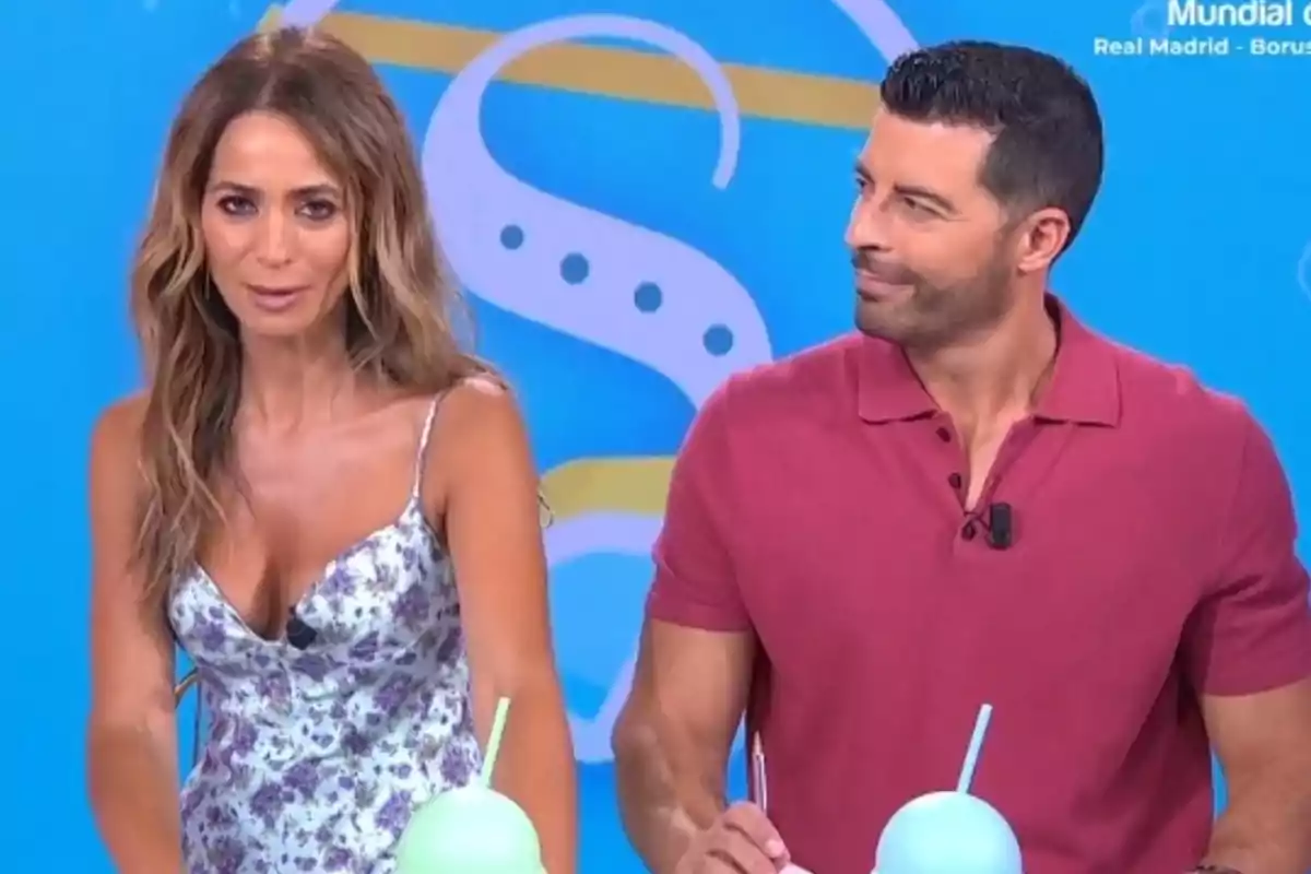 María Verdoy and Antonio Santana hosting 'Socialité'