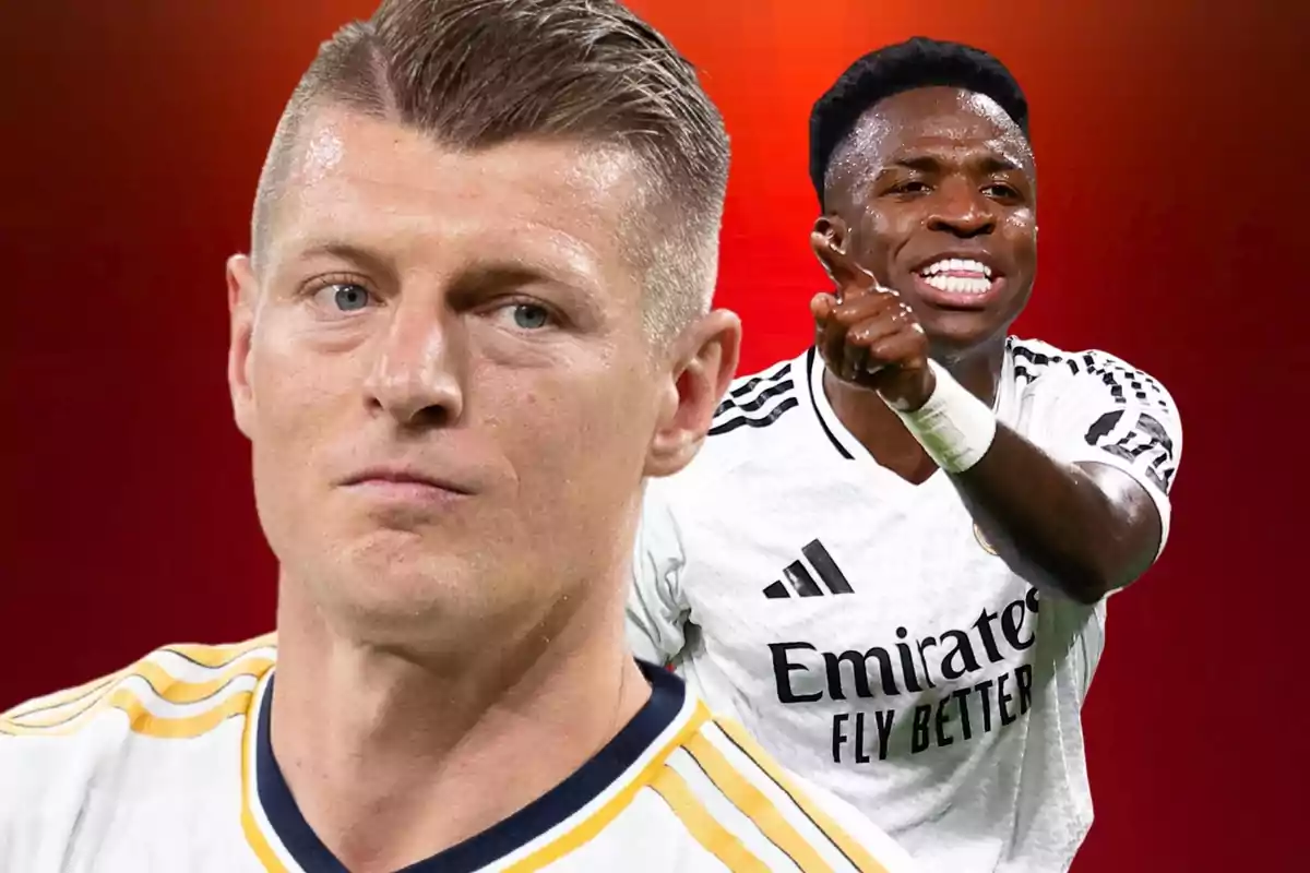 Dos futbolistas del Real Madrid con uniforme blanco sobre un fondo rojo, uno de ellos en primer plano con expresión seria y el otro celebrando efusivamente.