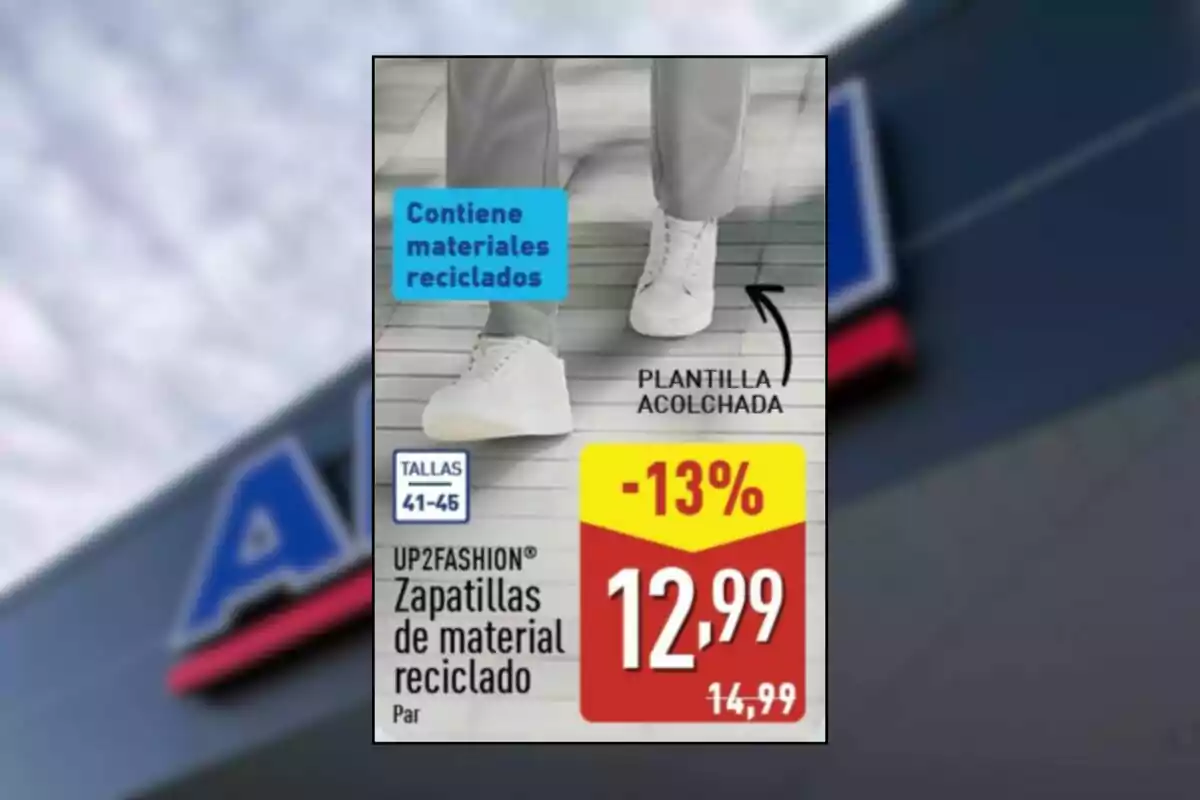 Publicidad de zapatillas blancas hechas con materiales reciclados con plantilla acolchada disponibles en tallas 41 a 46 con un descuento del 13 por ciento y precio de 12,99 euros antes 14,99 euros Publicidad de zapatillas blancas hechas con materiales reciclados con plantilla acolchada disponibles en tallas 41 a 46 con un descuento del 13 por ciento y precio de 12,99 euros antes 14,99 euros