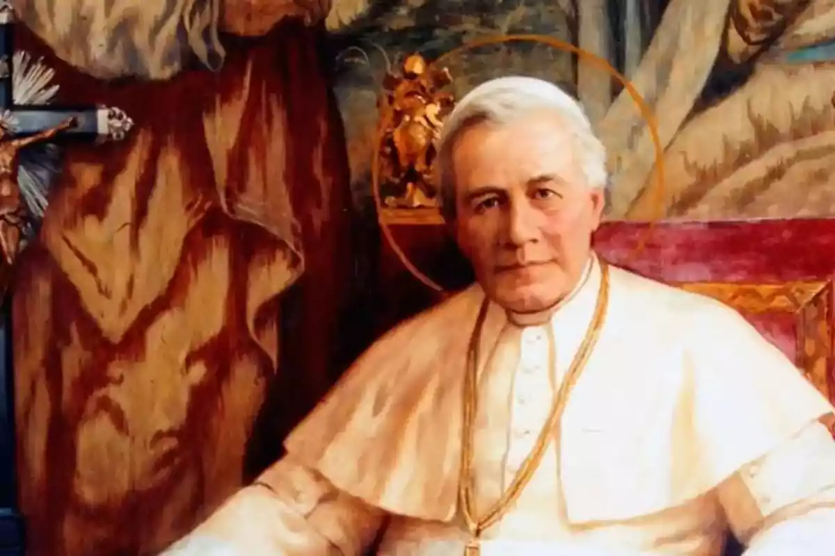 Pintura de un hombre mayor con cabello canoso vestido con vestimenta papal blanca y una aureola dorada detrás de su cabeza sentado en un sillón rojo Pintura de un hombre mayor con cabello canoso vestido con vestimenta papal blanca y una aureola dorada detrás de su cabeza sentado en un sillón rojo