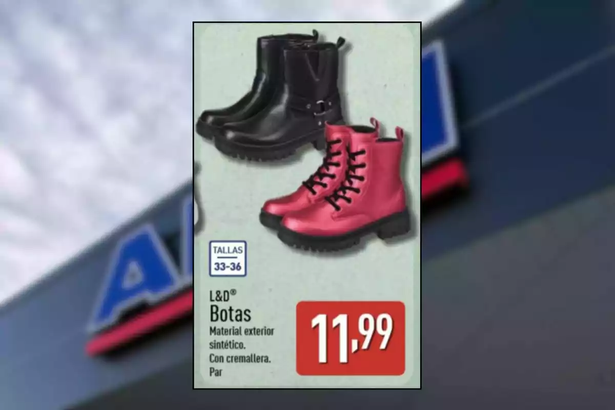 Dos parells de botes per a dona en color negre i vermell amb sola gruixuda i cremallera, disponibles en talles 33 a 36, preu de 11,99 euros