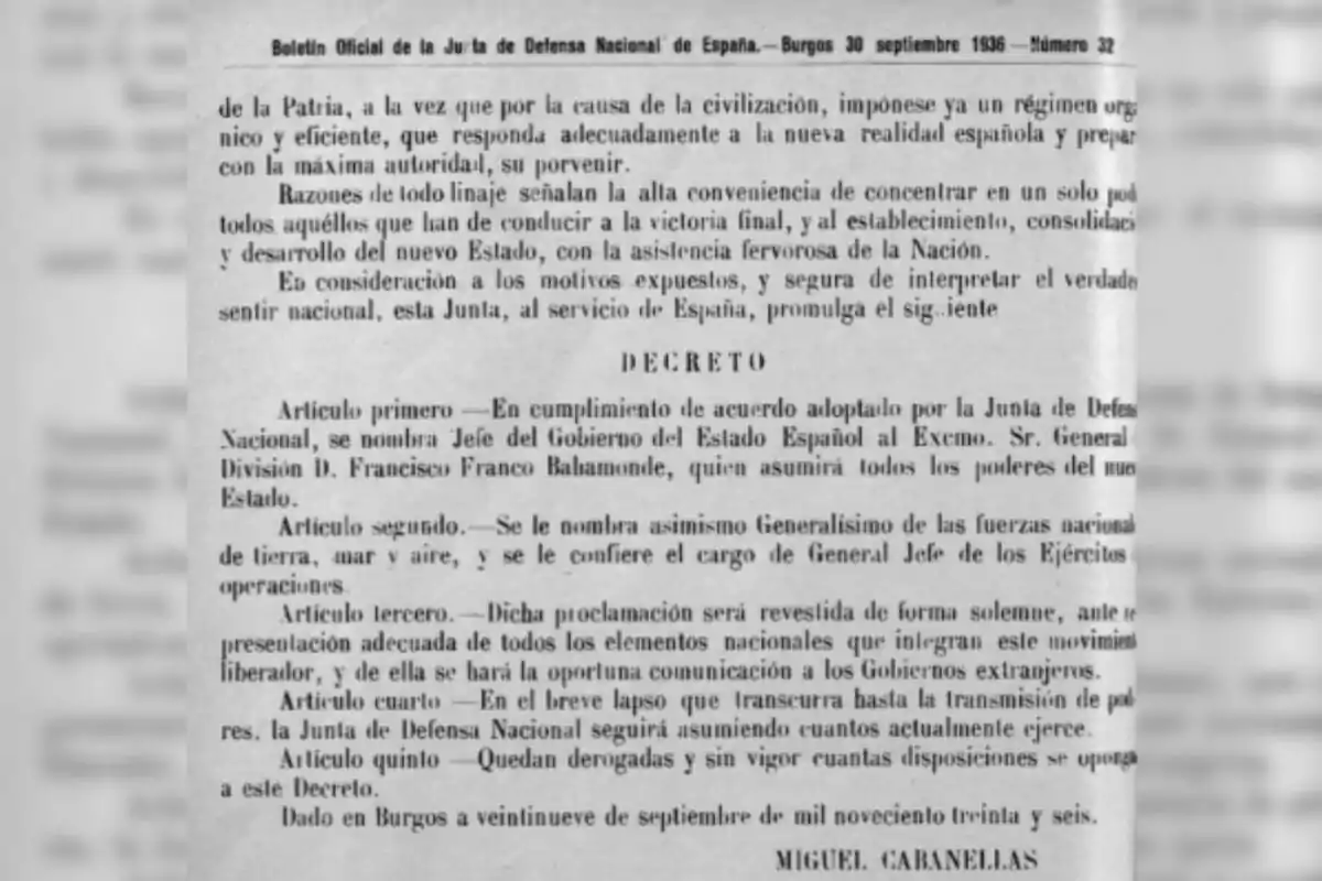 Document oficial en blanc i negre amb text imprès que decreta el nomenament de Francisco Franco com a Cap del Govern de l’Estat Espanyol i Generalíssim de les forces nacionals, datat a Burgos al setembre de 1936.