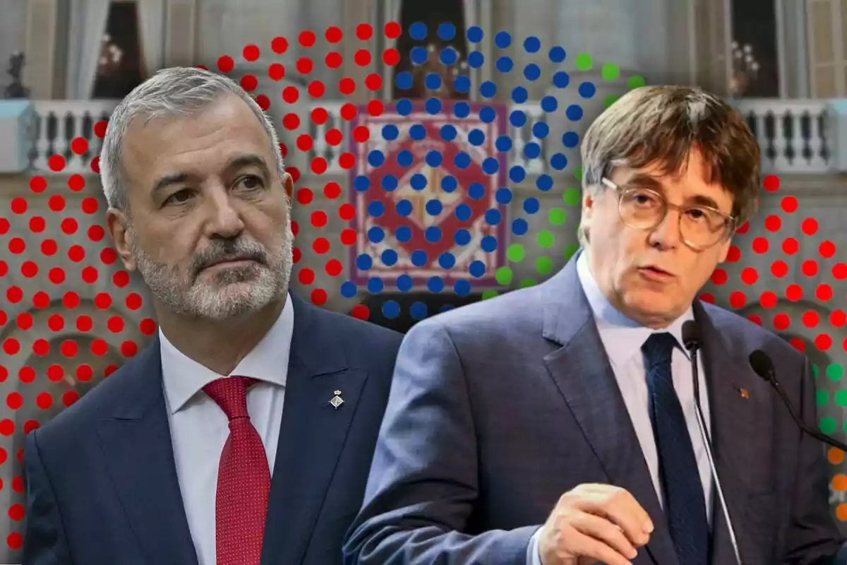 Dos homes amb vestit posen davant d’un fons amb punts de colors i un edifici institucional