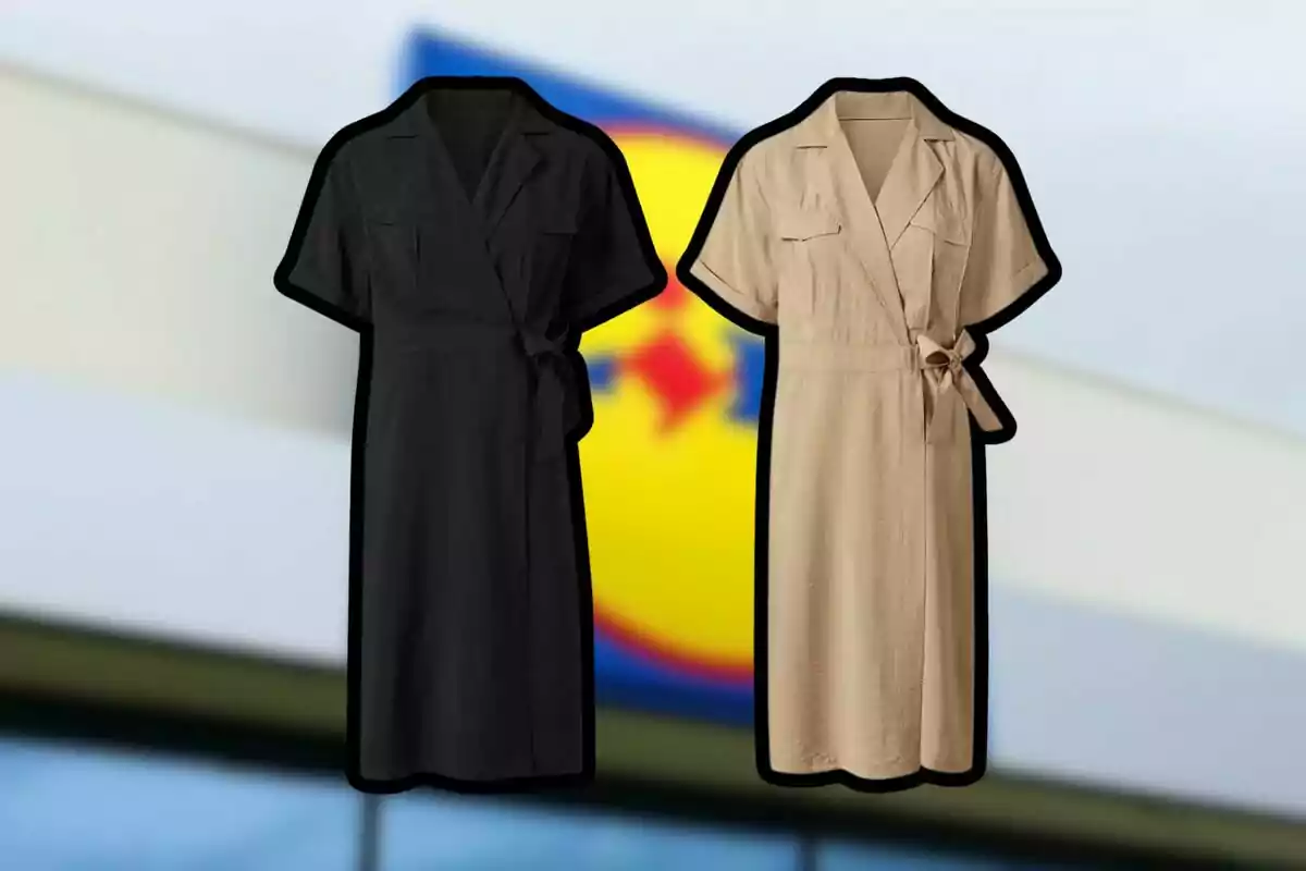 Dos vestidos camiseros de manga corta en color negro y beige con fondo desenfocado de una tienda Dos vestidos camiseros de manga corta en color negro y beige con fondo desenfocado de una tienda