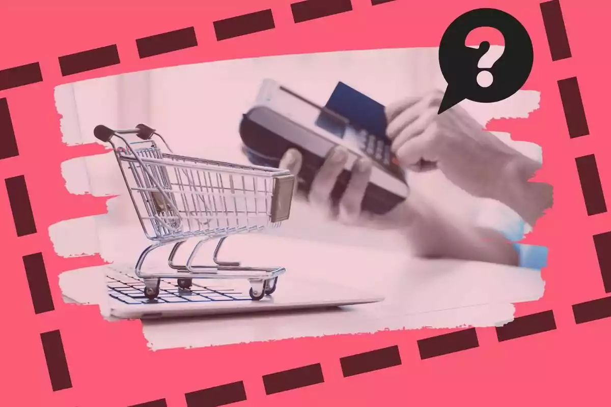 Carretó de la compra sobre un teclat d’ordinador amb una mà sostenint una targeta i un terminal de pagament al fons sobre un fons rosa decoratiu.