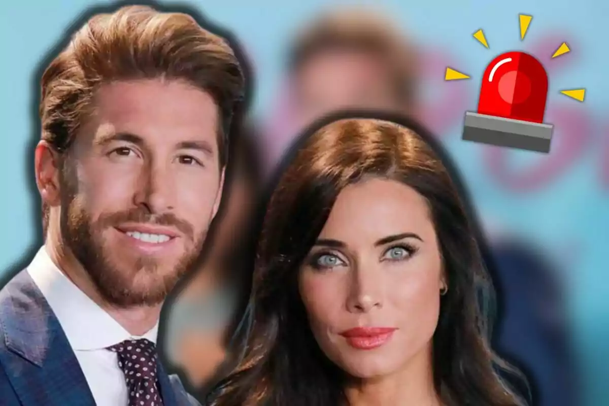 Sergio Ramos i Pilar Rubio posen junts amb una sirena d’alarma vermella dibuixada a la cantonada superior dreta sobre un fons desenfocat.