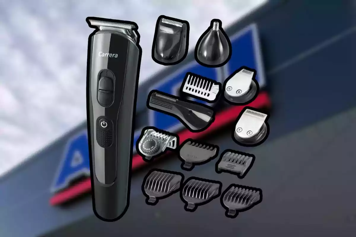 Recortadora eléctrica negra con varios accesorios y peines sobre un fondo desenfocado de una tienda Recortadora eléctrica negra con varios accesorios y peines sobre un fondo desenfocado de una tienda