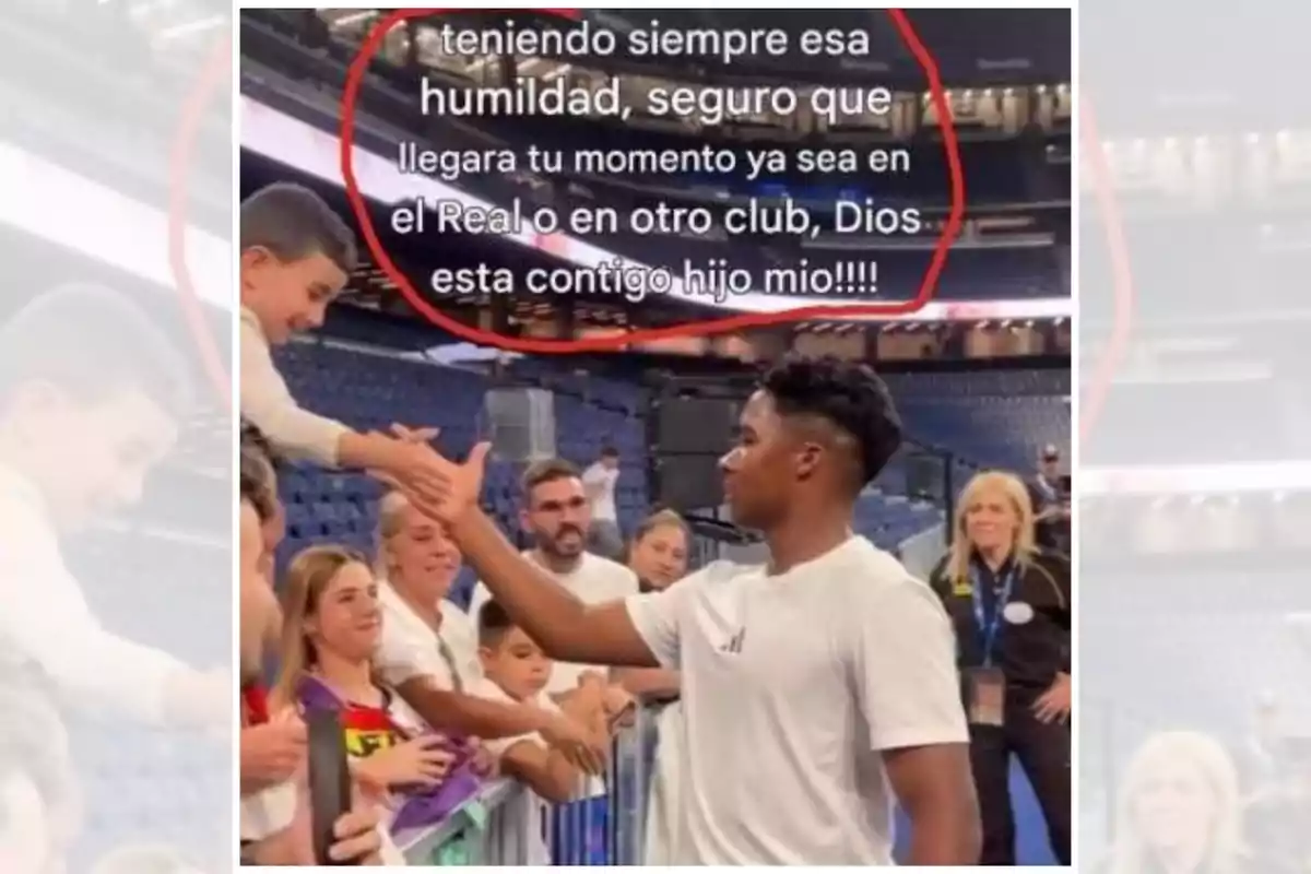 A player greets a child in the stands of a stadium while several people watch, and at the top, a motivational message appears inside a red circle. A player greets a child in the stands of a stadium while several people watch, and at the top, a motivational message appears inside a red circle.