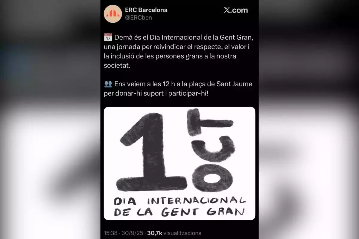 Publicación de ERC Barcelona en X anunciando el Día Internacional de la Gent Gran con una invitación a un evento en la plaza de Sant Jaume y una imagen que muestra el texto 1 oct Dia Internacional de la Gent Gran en letras grandes y negras sobre fondo blanco Publicación de ERC Barcelona en X anunciando el Día Internacional de la Gent Gran con una invitación a un evento en la plaza de Sant Jaume y una imagen que muestra el texto 1 oct Dia Internacional de la Gent Gran en letras grandes y negras sobre fondo blanco