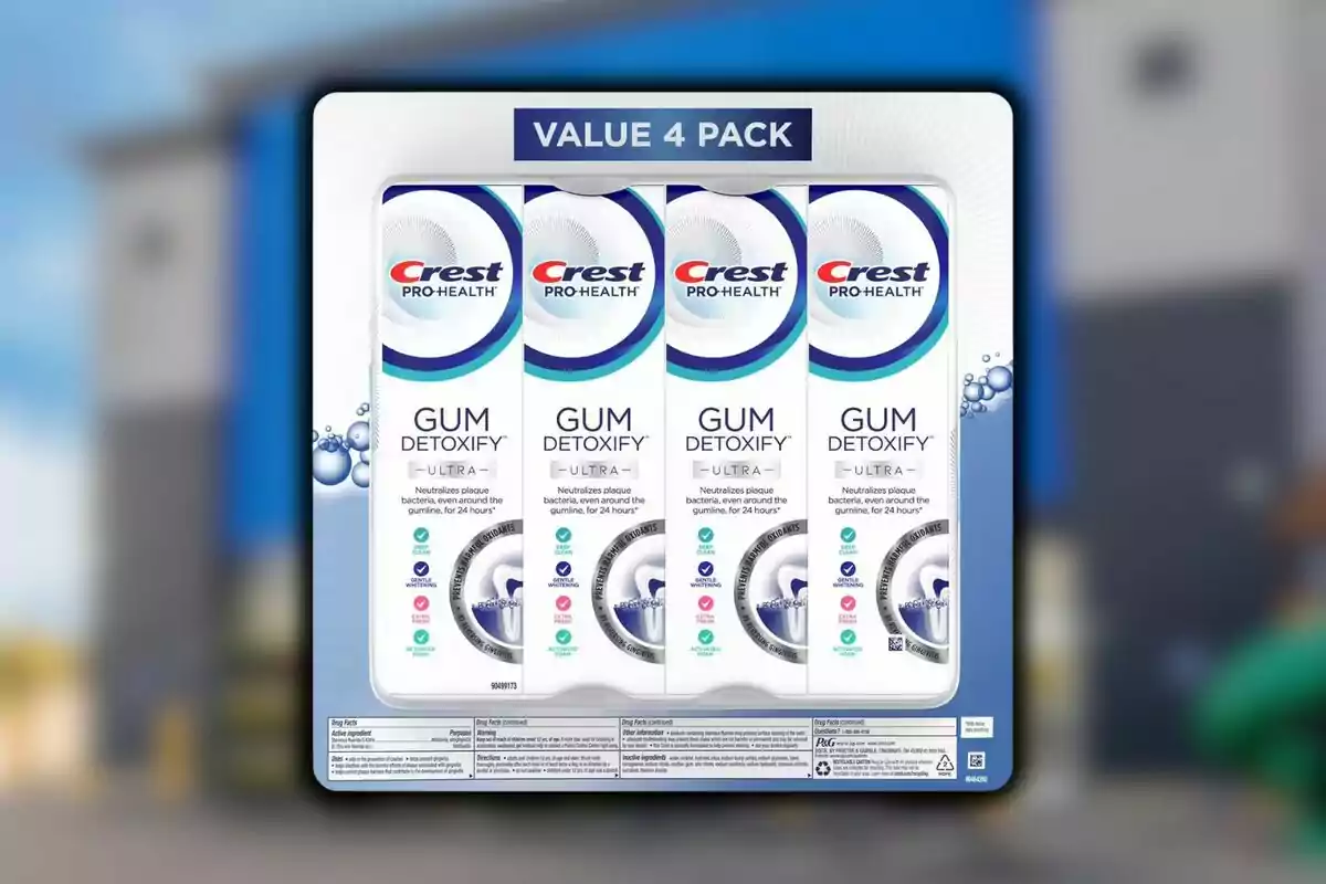 Paquete de cuatro pastas dentales Crest Pro-Health Gum Detoxify Ultra de Sam's Club en presentación Value 4 Pack.