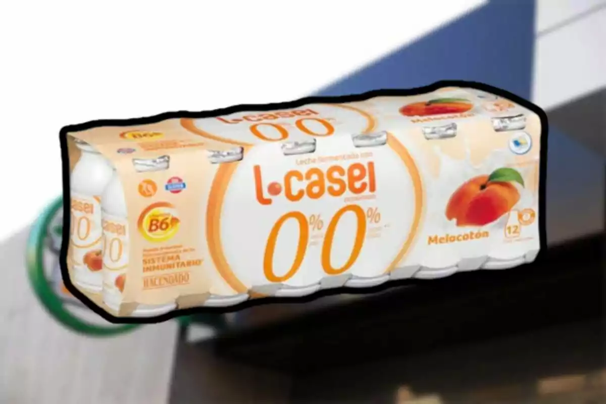 Pack de 12 ampolles de llet fermentada L.casei 0% gust préssec de la marca Hacendado