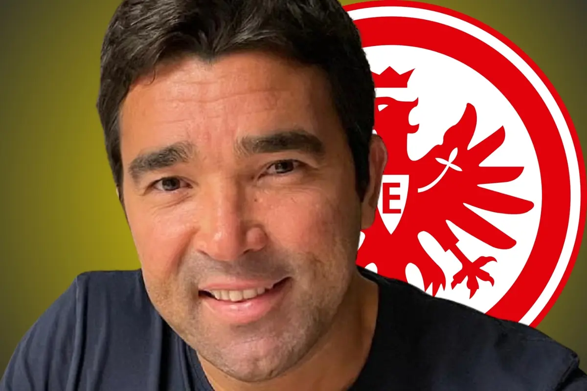 Deco en primer plano con el escudo del Eintracht al fondo sobre un fondo amarillo