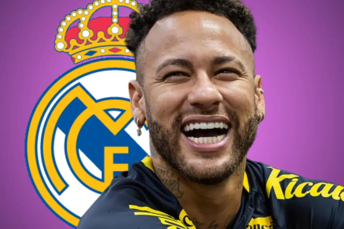 Un futbolista sonriente con el escudo del Real Madrid de fondo y un fondo morado.