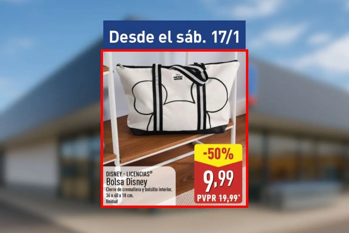 Folleto de Aldi en el que aparece una bolsa Disney blanca con asas negras y silueta de Mickey con descuento del 50 por ciento a 9,99 euros disponible desde el sábado 17 de enero.