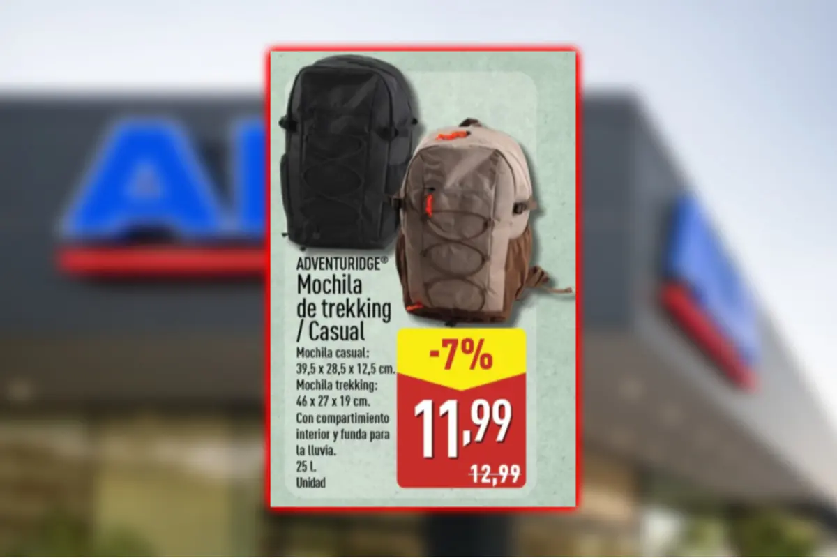 Oferta de mochilas de trekking y uso casual Adventuridge en colores negro y beige con descuento del 7 por ciento y precio de 11,99 euros sobre fondo de folleto de supermercado