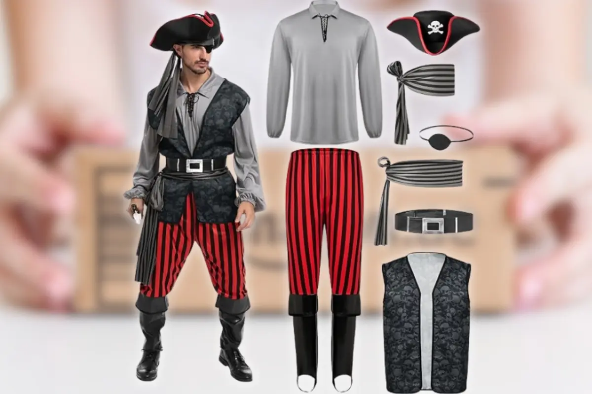 Montaje con disfraz completo de pirata para hombre con pantalón rojo a rayas negras chaleco gris oscuro camisa gris sombrero con calavera cinturón parche en el ojo y accesorios a juego, sobre un fondo desenfocado