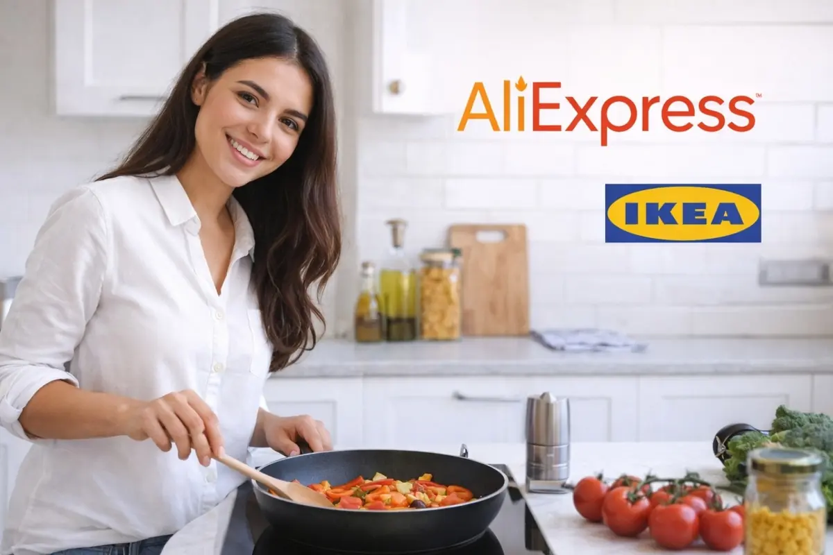 Mujer joven cocinando verduras en una sartén en una cocina moderna con logotipos de AliExpress e IKEA al fondo