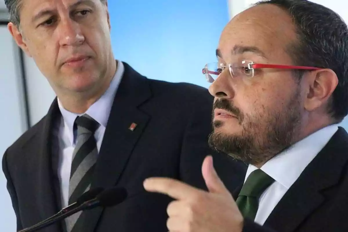 Alejandro Fernández i Xavier Garcia Albiol en un míting del PP Alejandro Fernández i Xavier Garcia Albiol en un míting del PP