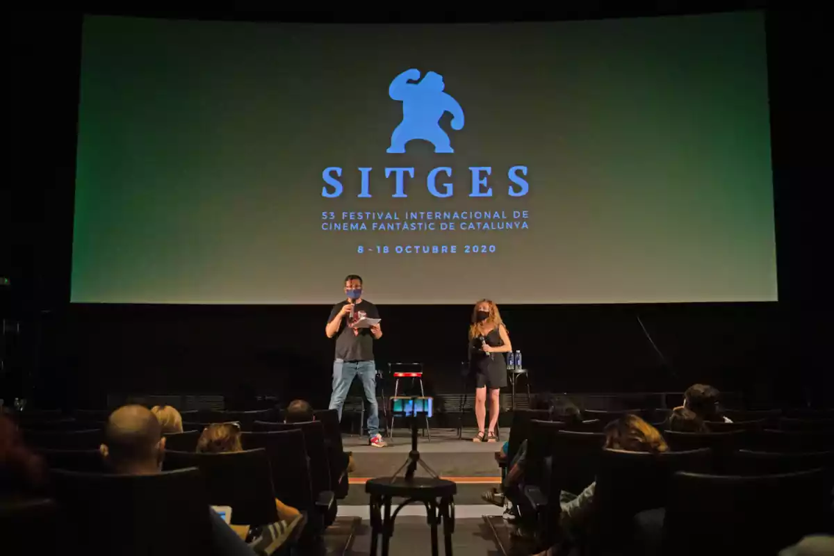 Presentació del 53è Festival Internacional de Cinema Fantàstic de Catalunya a Sitges, celebrat del 8 al 18 d'octubre del 2020.