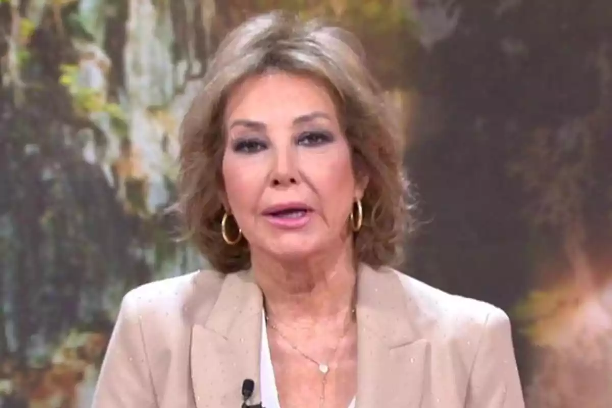 Ana Rosa Quintana presentant TardeAR a Telecinco aquest divendres 6 d'octubre