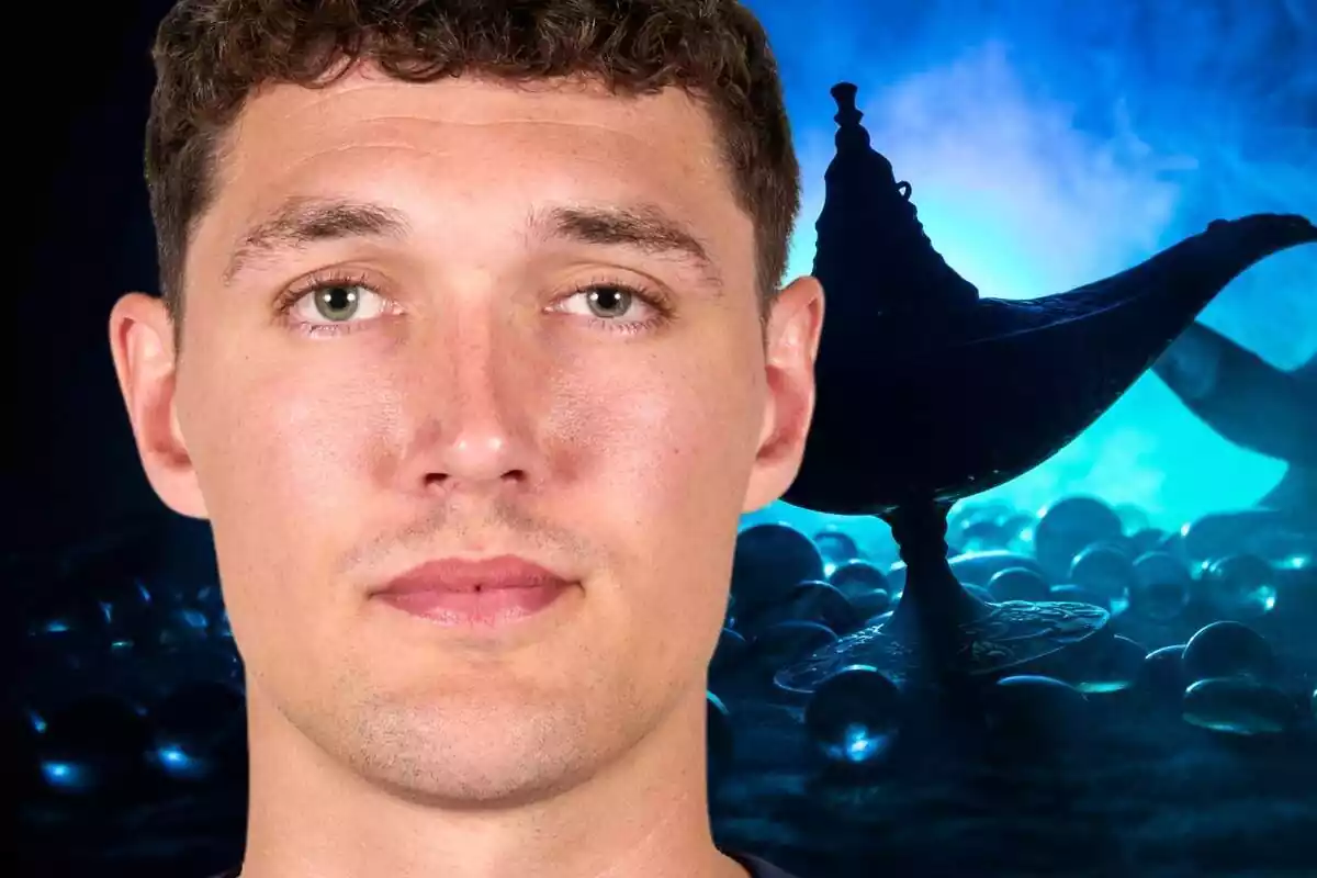 Andreas Christensen en primer pla amb un llum màgic al fons