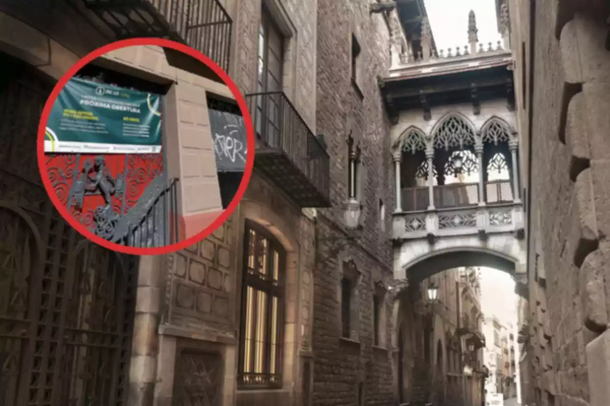 El Barri jueu de barcelona i una imatge d'una porta que posa propera obertura