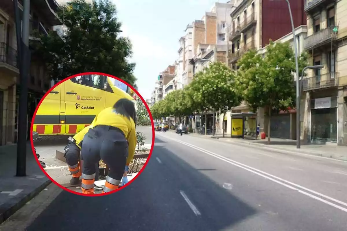 Imatge d´un carrer de Barcelona sense cotxes i un marc amb unes responsables del SEM atent a una persona