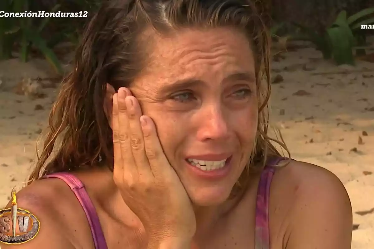 Captura de Blanca Manchón llorando en la isla de Supervivientes