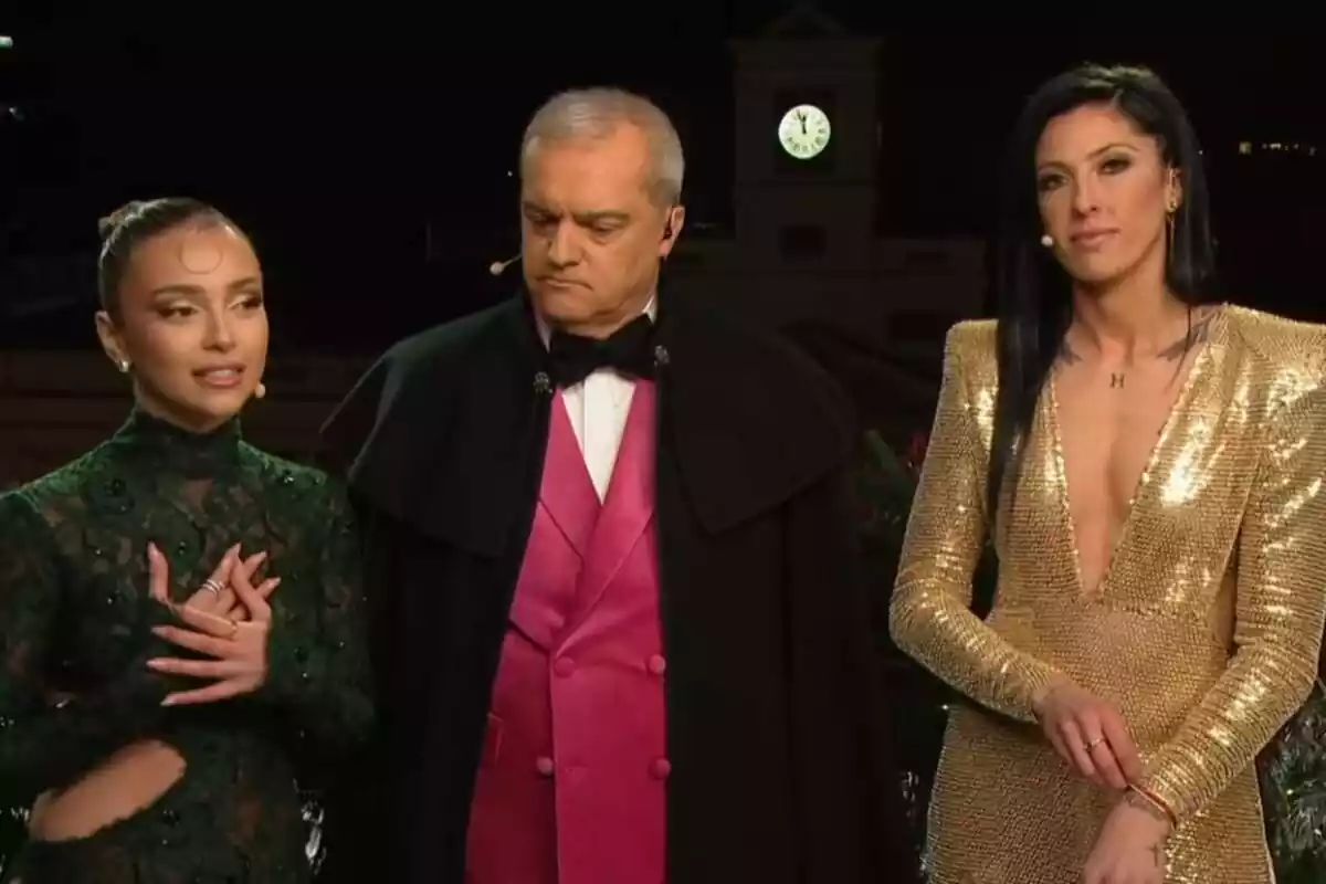Ana Mena, Ramón García i Jennifer Hermosos, vestits de gala al programa de les campanes de TVE
