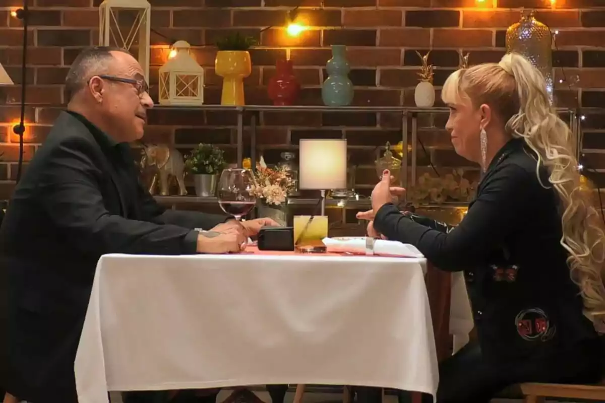 Captura de José Manuel i Mari Carmen sopant a 'First Dates'