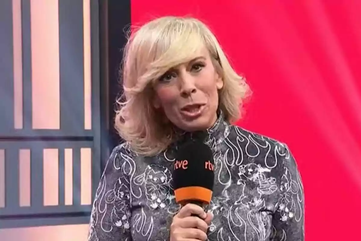 Captura de María Eizaguirre a la roda de premsa del 'Benidorm Fest 2025'