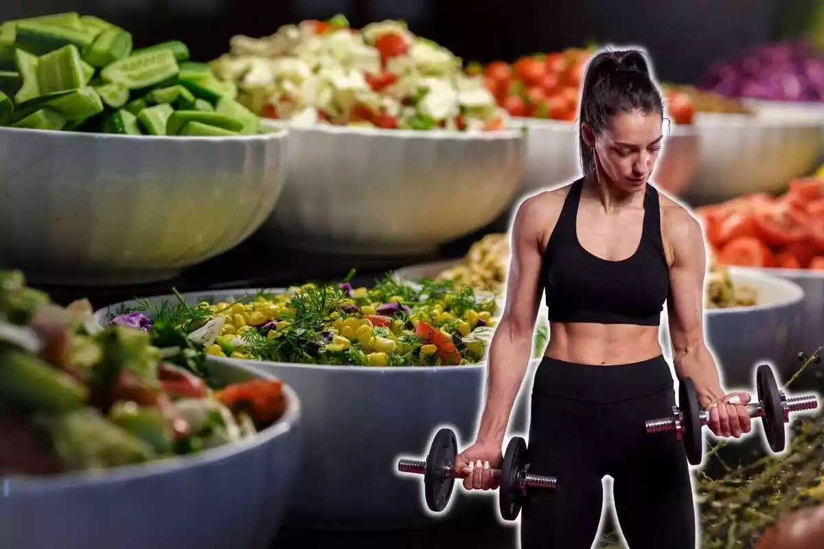 Noia fent exercici i plats amb menjar saludable