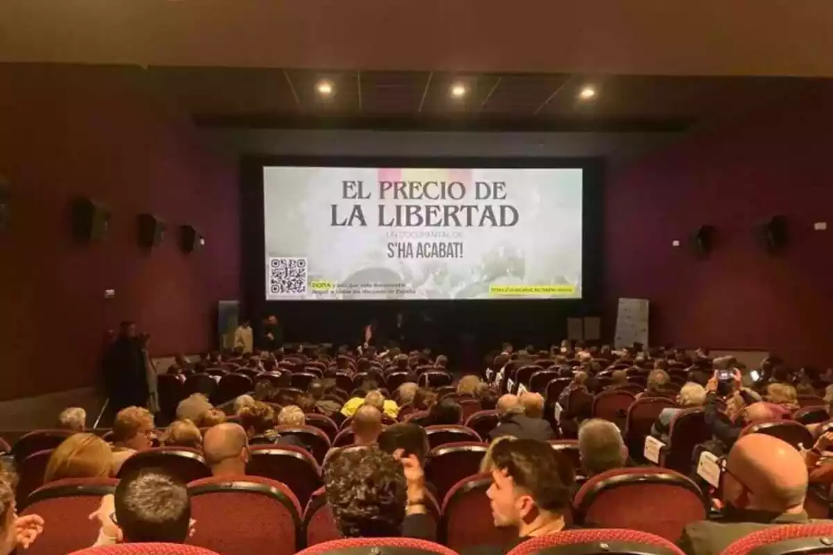 Sala del cinema Aribau de Barcelona, on s'emet el documental de S'ha Acabat