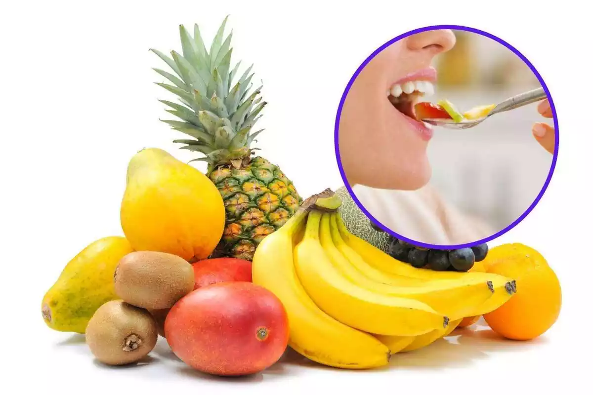 Muntatge amb peces de fruita i persona menjant fruita en una cullera