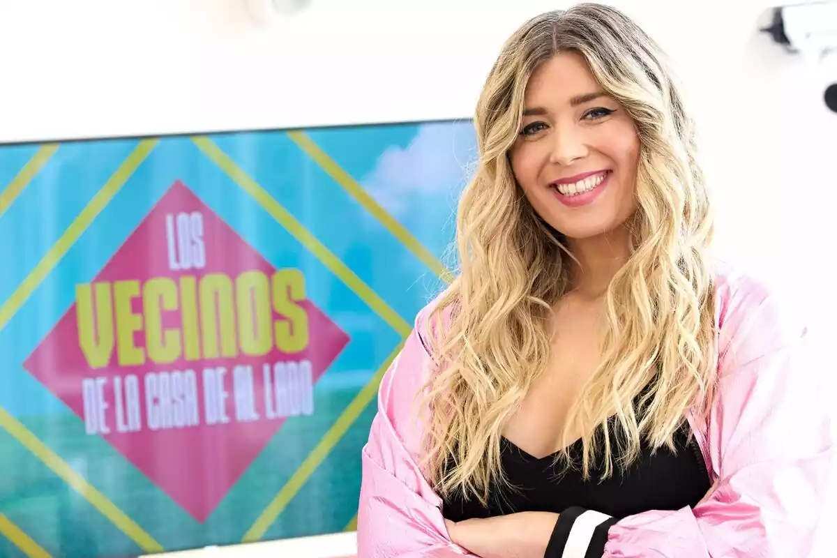 Fotografía de Cristina Boscá sonriendo en Los Vecinos de la Casa de al lado