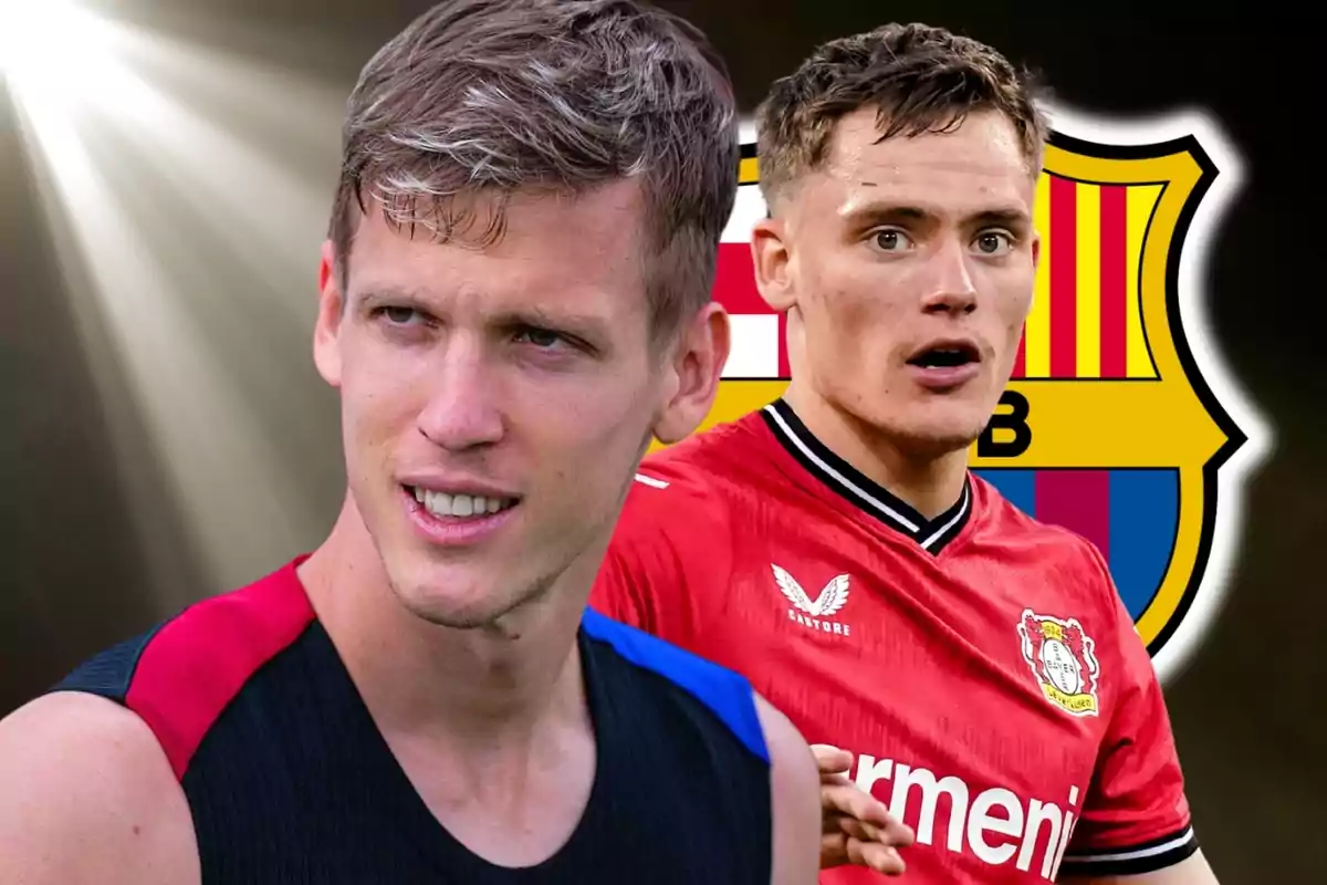 Dos futbolistes en primer pla amb l’escut del FC Barcelona de fons