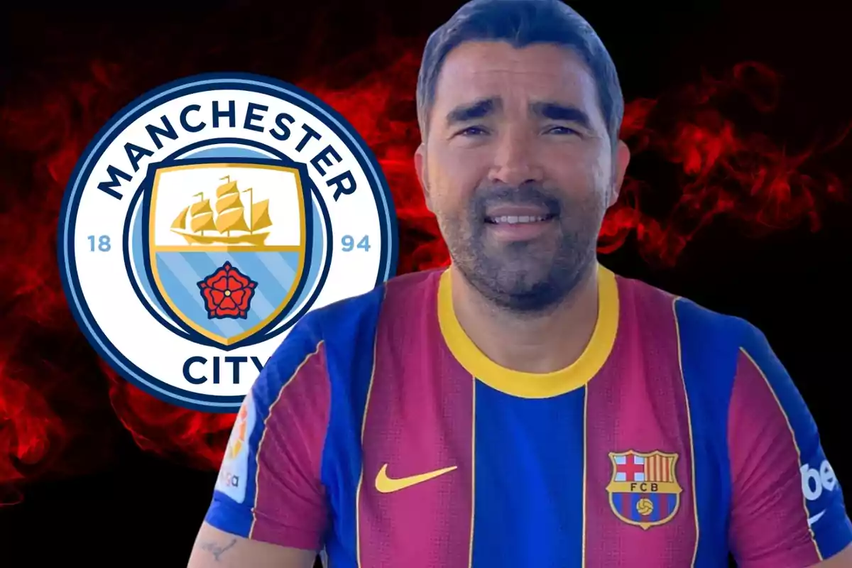 Home amb samarreta del FC Barcelona davant del logo del Manchester City.