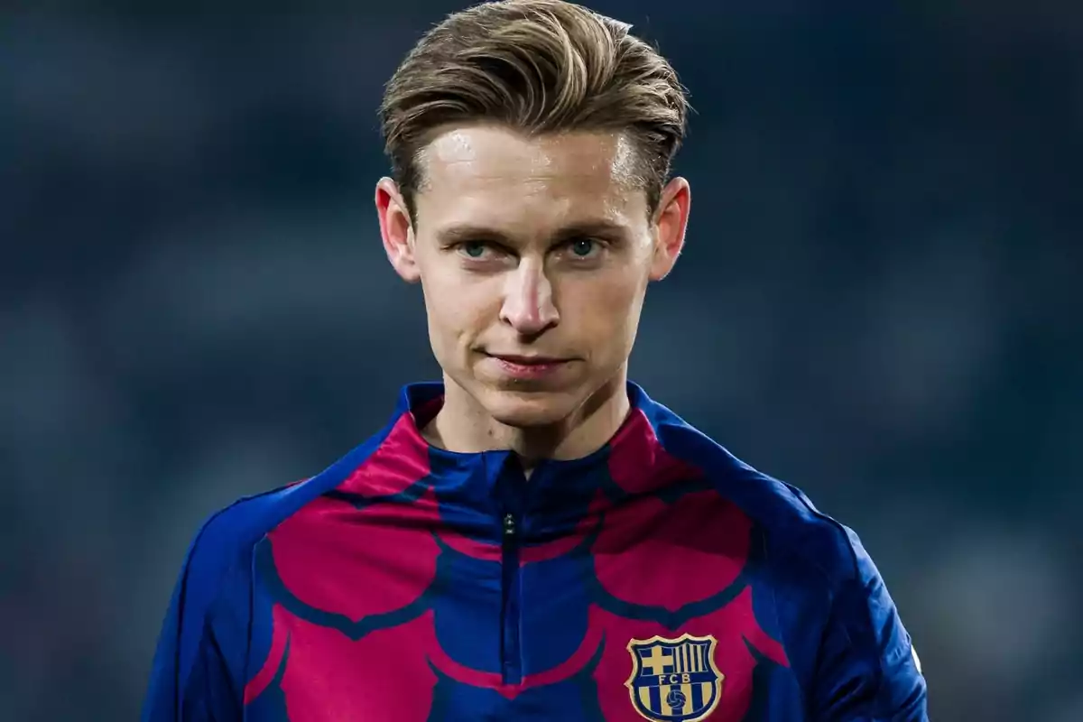 Un jugador de futbol amb uniforme del FC Barcelona.