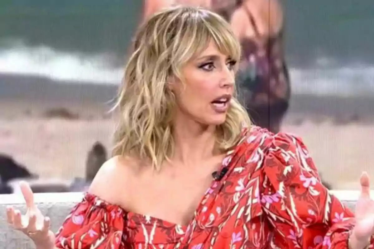 Captura de Emma García con cara de sorpresa en Fiesta de Telecinco