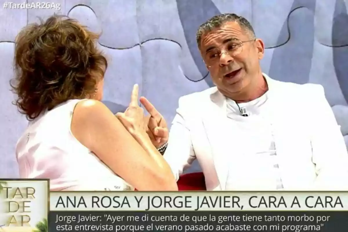 Ana Rosa Quintana i Jorge Javier Vázquez, cara a cara en una entrevista en què el presentador torna al plató de TardeAR