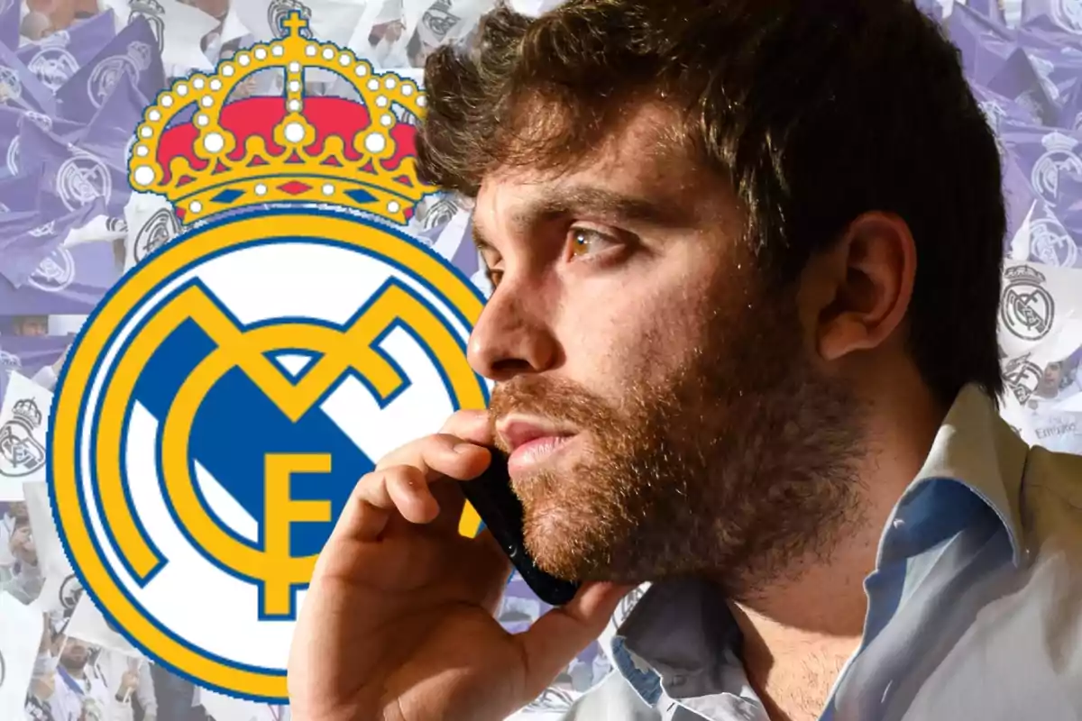 Fabrizio Romano parlant per telèfon en primer pla amb l'afició del Reial Madrid de fons