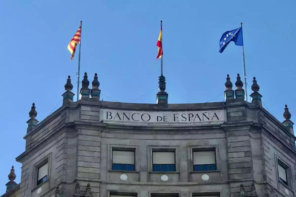 Plànol curt de la façana del Banc d'Espanya