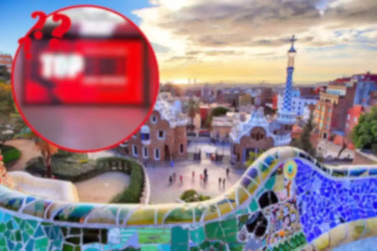 Fotomuntatge de la ciutat de Barcelona de fons i al capdavant una rodona vermella amb l'exposició Top secret