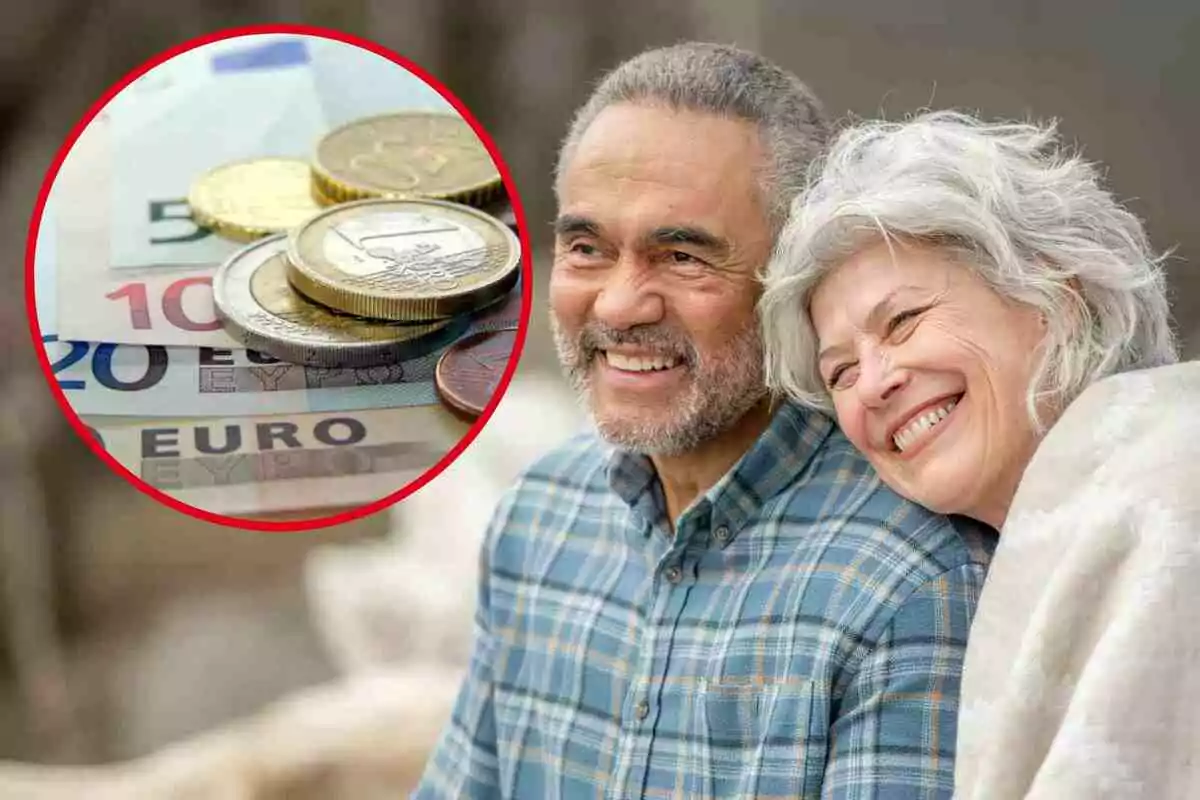 Una parella de gent gran somriu mentre s'abracen, amb una imatge inserida de bitllets i monedes d'euro.