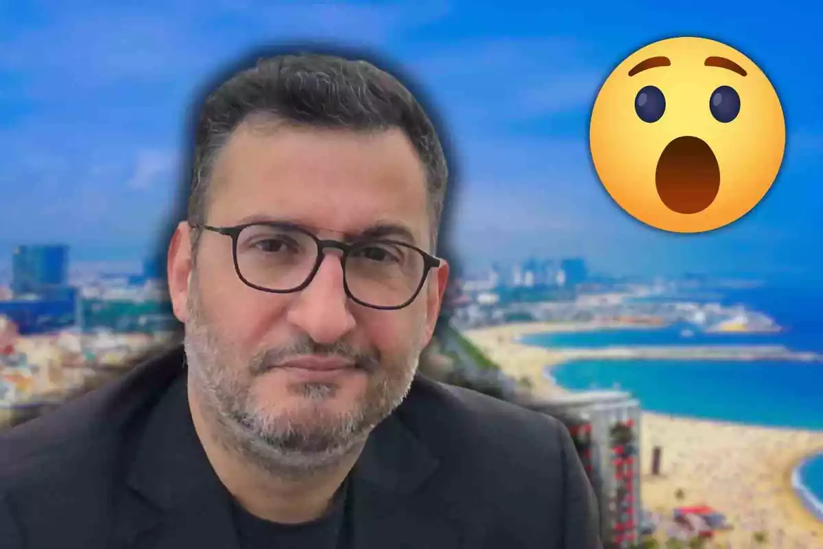 Fotomuntatge amb una imatge de fons de Toni Soler al capdavant i un emoji amb cara sorpresa i de fons la ciutat de Barcelona